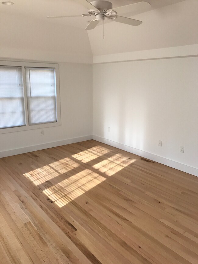 916 Bay Ave Apartments and Nearby Point Pleasant Beach Apartments For