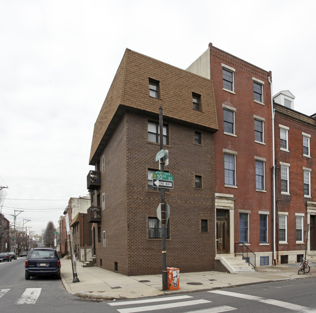 730 S 10th St in Philadelphia, PA - Building Photo - Building Photo