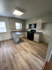 4013 SE 26th St photo'