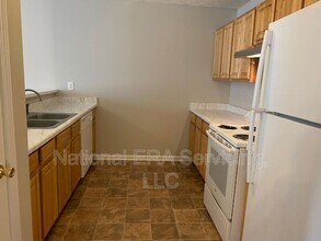 9540 Sleepy Hollow Ln in Jonesboro, GA - Building Photo - Building Photo