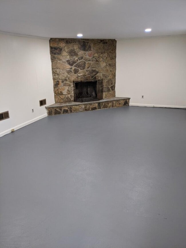 2651 Abington Rd in Wilmington, DE - Building Photo - Building Photo