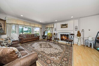 42195 Kouza Ct in Belleville, MI - Foto de edificio - Building Photo