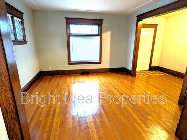 801 4th St E in St. Paul, MN - Building Photo - Building Photo