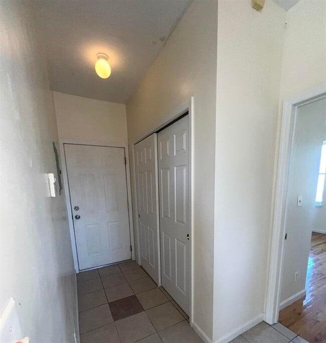 250 S Orange Ave in Newark, NJ - Building Photo - Building Photo