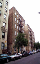 3433-3437 Gates Pl in Bronx, NY - Foto de edificio - Building Photo