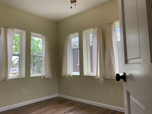 1522 S 4th St, Unit 1 in Springfield, IL - Foto de edificio - Building Photo