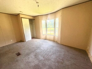 1054 Pecan Dr in Mccomb, MS - Building Photo - Building Photo