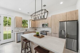 6042 Cebra St in Houston, TX - Building Photo - Building Photo