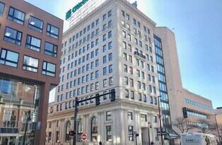 875 Elm St in Manchester, NH - Building Photo