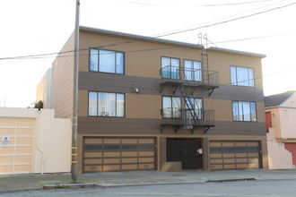 4725 Irving St in San Francisco, CA - Building Photo - Primary Photo