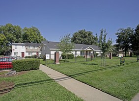 Rancho Cordova Apartments in Rancho Cordova, CA - Building Photo