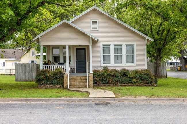 property at 261 N Water St