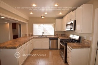 1420 Timberlane Dr in Riverside, CA - Foto de edificio - Building Photo