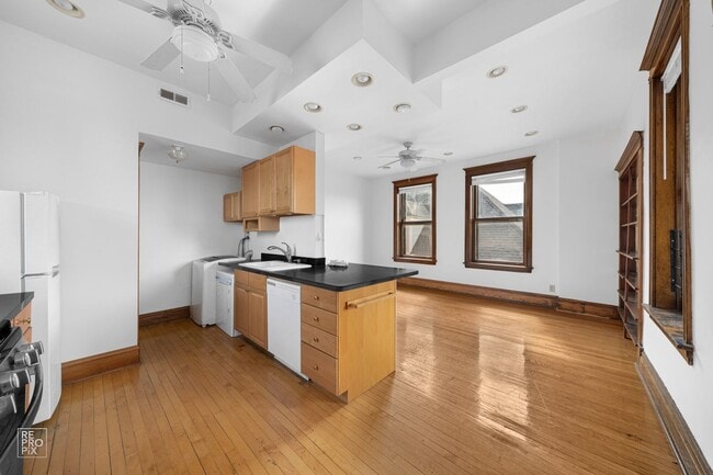 3628 N Janssen Ave in Chicago, IL - Building Photo - Building Photo