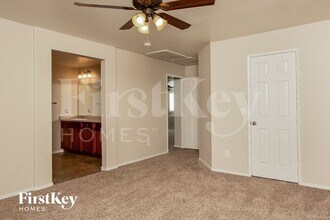 10809 Merrimack Ave in Las Vegas, NV - Building Photo - Building Photo