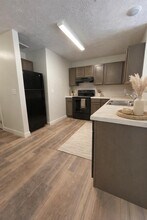 Gwen Gardens Apartments in Warsaw, KY - Building Photo - Building Photo