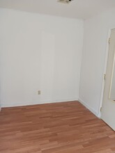 1609 N Albany St, Unit 8 in La Grande, OR - Building Photo - Building Photo