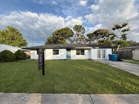 1231 Mariposa Dr NE in Palm Bay, FL - Building Photo
