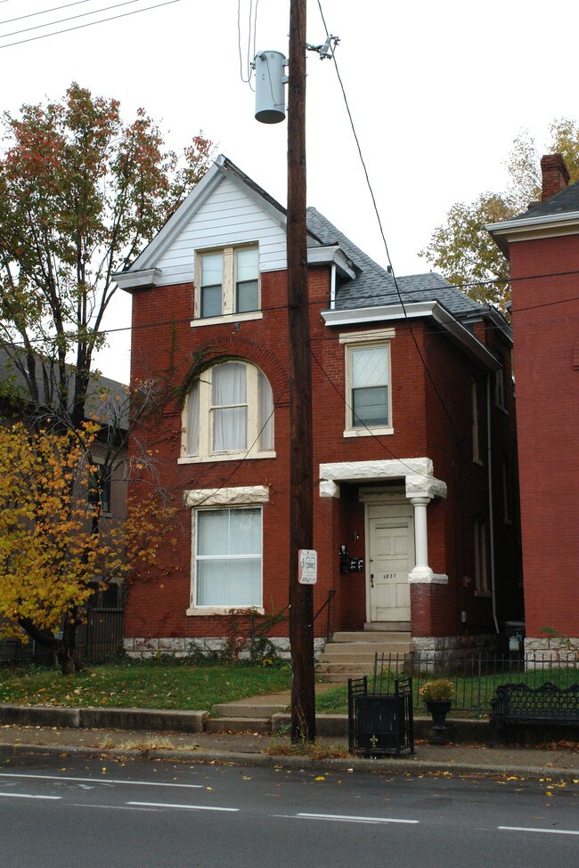 1033 S 2nd St in Louisville, KY - Foto de edificio - Building Photo