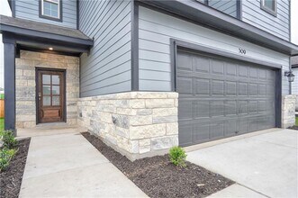 309 Unforgiven Ln in Jarrell, TX - Building Photo - Building Photo