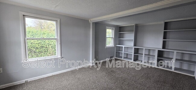 7233 Adams Ctr Rd in Fort Wayne, IN - Building Photo - Building Photo