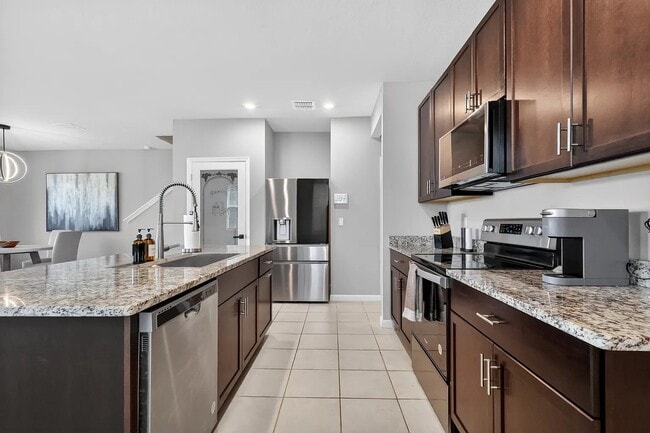 1721 Lindley St in West Palm Beach, FL - Foto de edificio - Building Photo