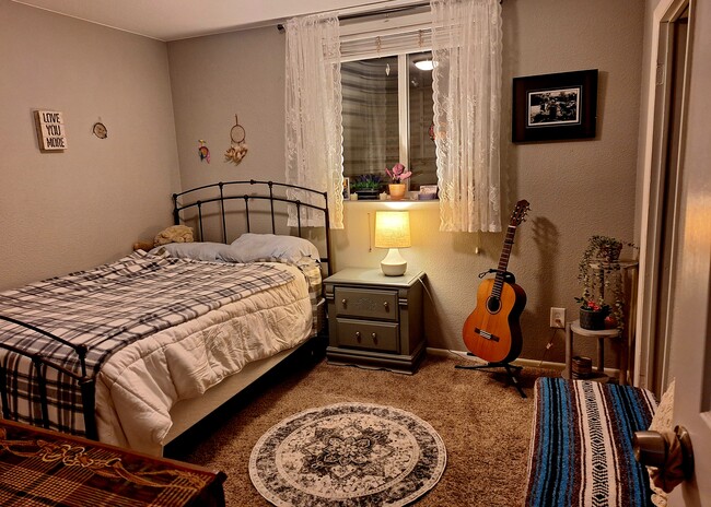 1917 Oakwood Dr in Fort Collins, CO - Building Photo - Building Photo