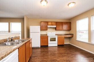 1392 Lavender Dr in Greenfield, IN - Building Photo - Building Photo