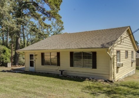 property at 711 Cherokee Dr