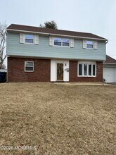 7 Peach Tree Rd in Ocean Township, NJ - Building Photo - Building Photo