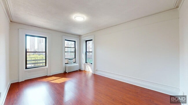 property at 171 E 88th St
