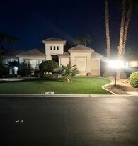 7220 Shallowford Ave in Las Vegas, NV - Building Photo