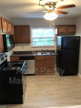 3560 Buffat Mill Rd in Knoxville, TN - Building Photo - Building Photo