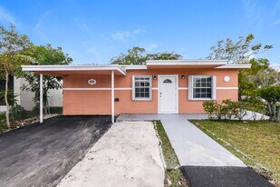 1001 SW 25th Ave in Fort Lauderdale, FL - Building Photo