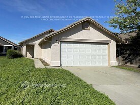 1144 La Mesa St in Escalon, CA - Building Photo