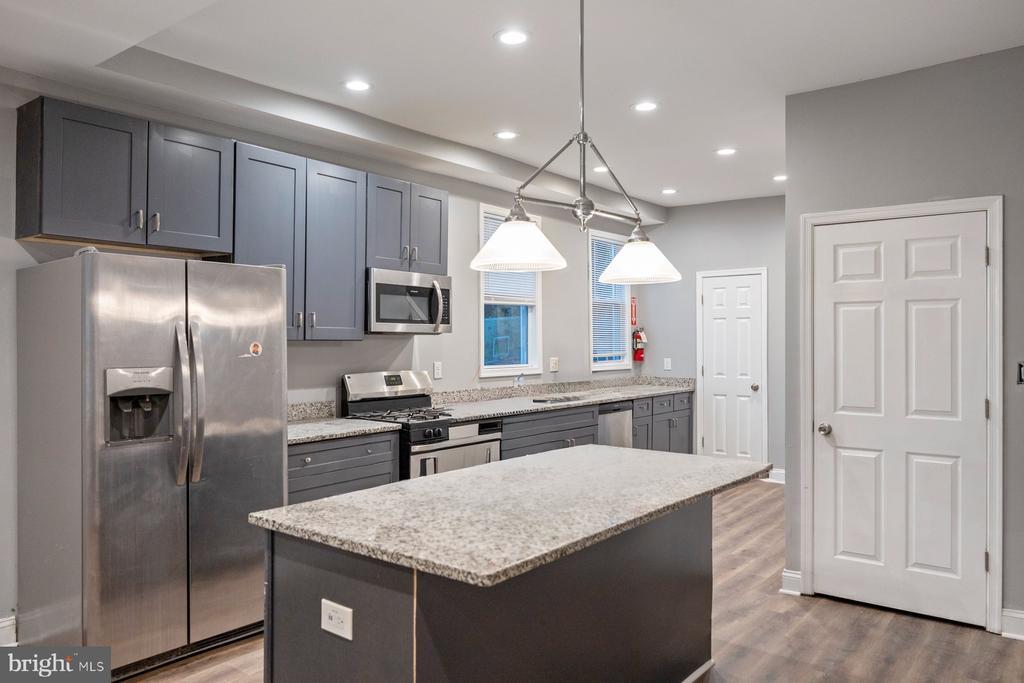 2909 Echodale Ave in Baltimore, MD - Building Photo