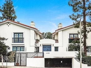1440 N Fairfax Ave, Unit 103 in West Hollywood, CA - Foto de edificio - Building Photo