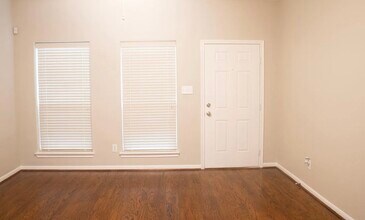 2237 Naomi St in Houston, TX - Building Photo - Building Photo