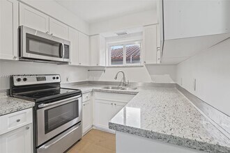 3365 William Ave in Miami, FL - Building Photo - Building Photo