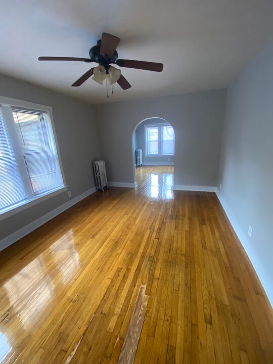 4021 W Melrose St, Unit S3 in Chicago, IL - Building Photo