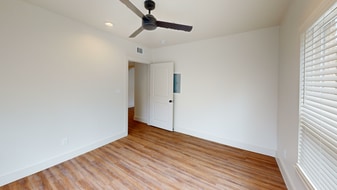 Marquita Court in Dallas, TX - Building Photo