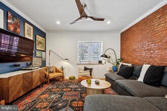 921 N 28th St in Philadelphia, PA - Building Photo - Building Photo