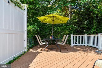 5303 Danbury Rd in Bethesda, MD - Building Photo - Building Photo