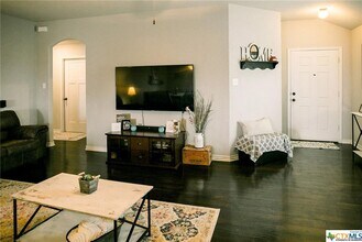 2525 Elk Creek St in Temple, TX - Foto de edificio - Building Photo