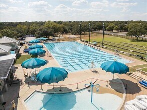 8108 Tierra Linda Ln in Austin, TX - Building Photo - Building Photo