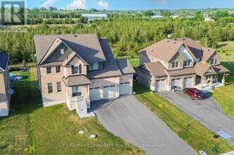 39 Summer Breeze Dr in Quinte West, ON - Building Photo - Building Photo