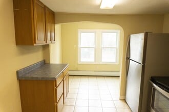 44 Terrace St, Unit Suite 2 in Wilkes-Barre, PA - Foto de edificio - Building Photo