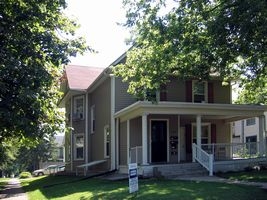 628 N Linn St in Iowa City, IA - Foto de edificio