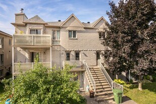 6807 Marie-Guyart Rue in Montréal, QC - Building Photo