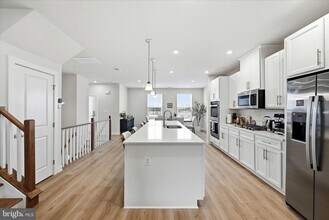 14447 Albemarle Point Pl in Chantilly, VA - Building Photo - Building Photo